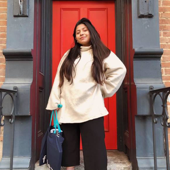 Meet your Posher, Brenda - Picture 1 of 1